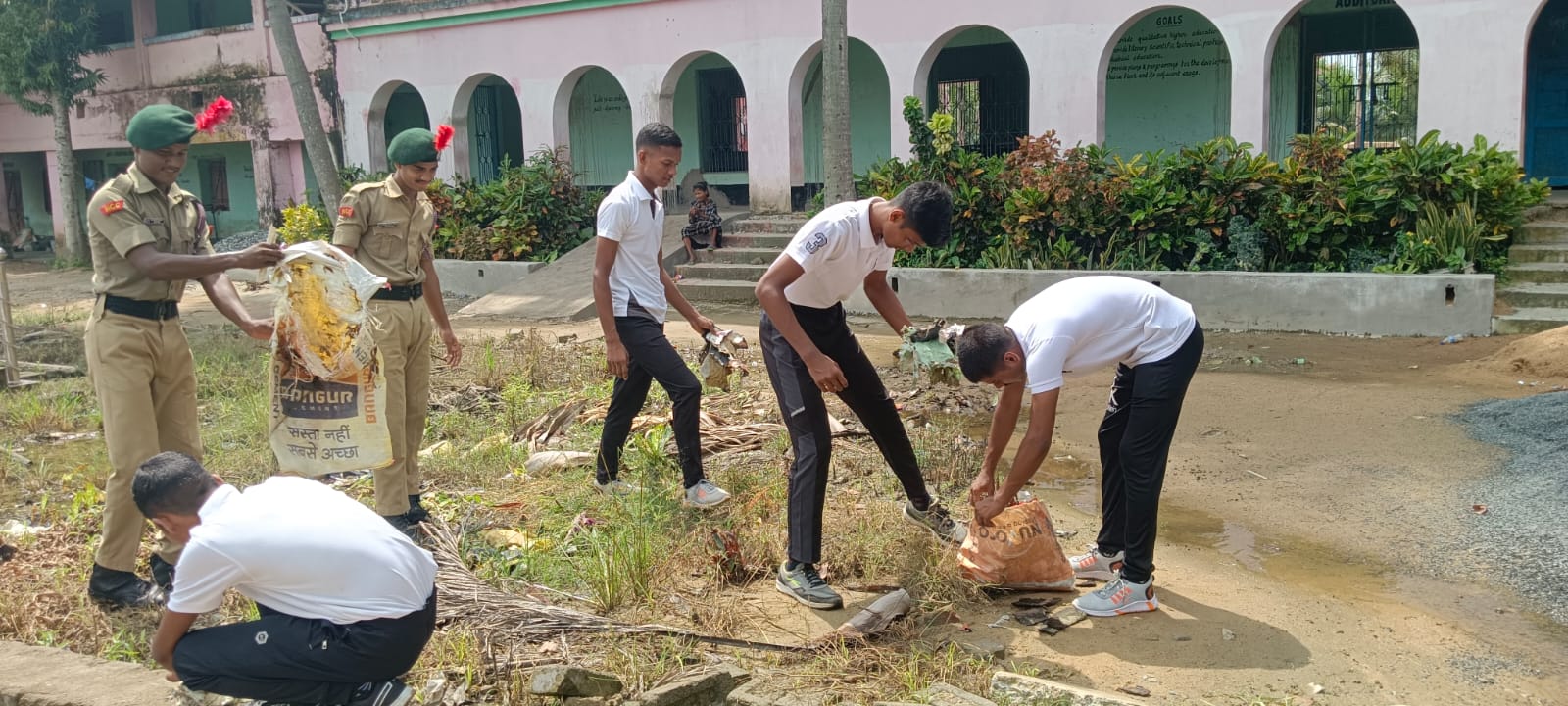 AP423718_Swachh Bharat Abhiyan (4).jpeg
